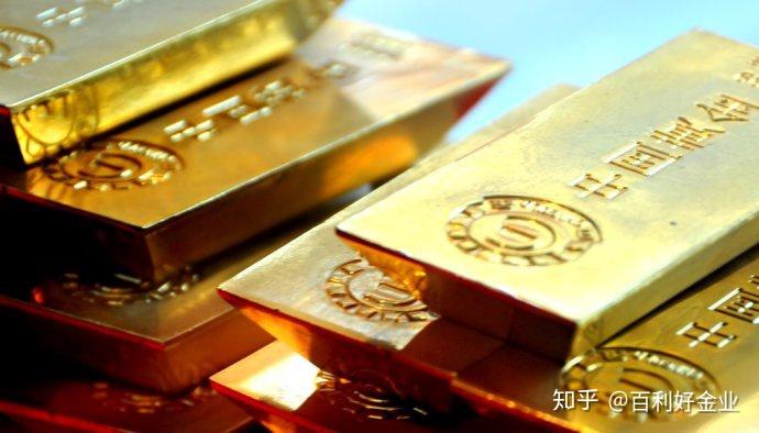 广州白云区山体滑坡现场搜救出第十名被困人员